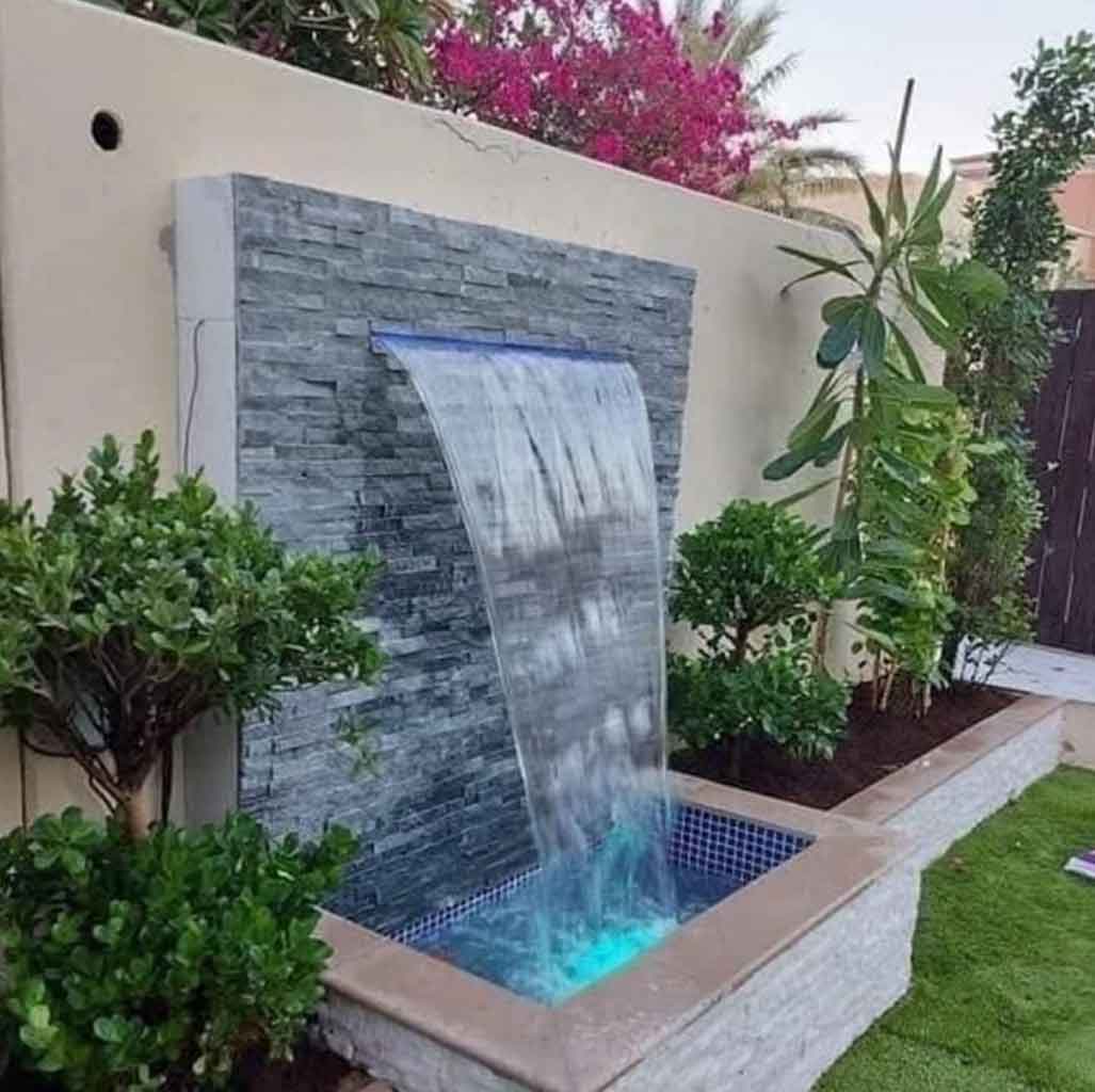 تنسيق حدائق أبوظبي (شلالات مائية)